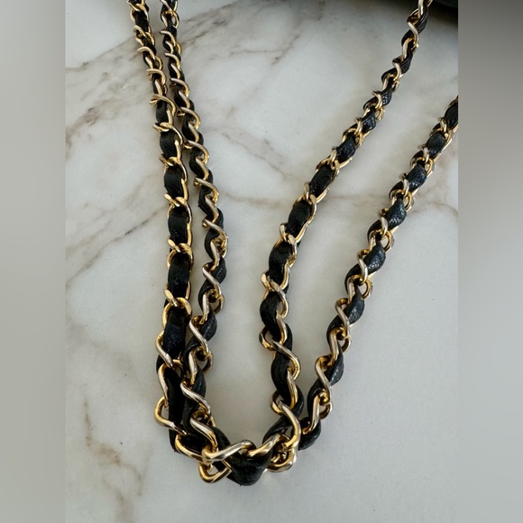 CHANEL CHEVRON CAVIAR HALF FLAP XL black circa 1990’s - Picture 8 of 12